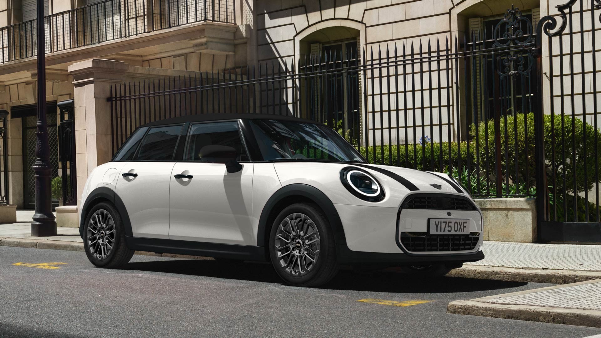 Key Visual for "MINI SLOANE STREET EDITION" 